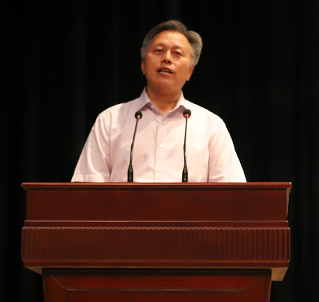 校长王曙光致欢迎词